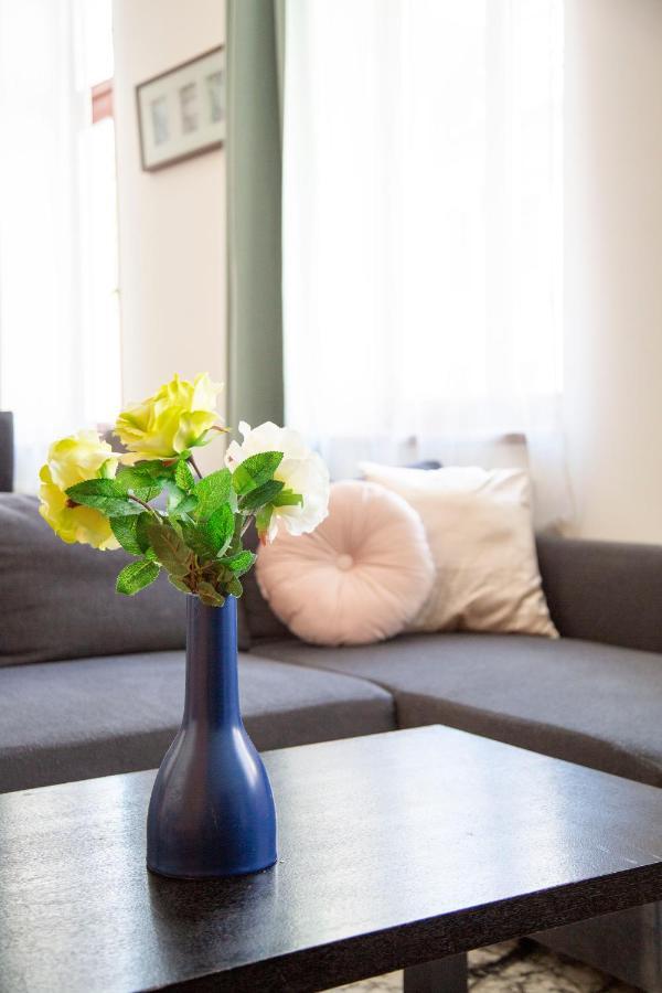 Central Gozsdu Aparment By Quentin Homes Budapest Esterno foto